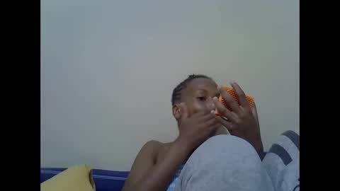 Snapshot of prettyqueenn1 chatting on December 11, 2024, 5:48 pm sharon online show from December 11, 2024, 5:48 pm