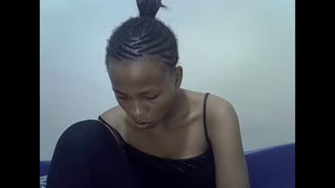 Snapshot of prettyqueenn1 chatting on January 30, 2025, 6:21 pm sharon online show from January 30, 2025, 6:21 pm