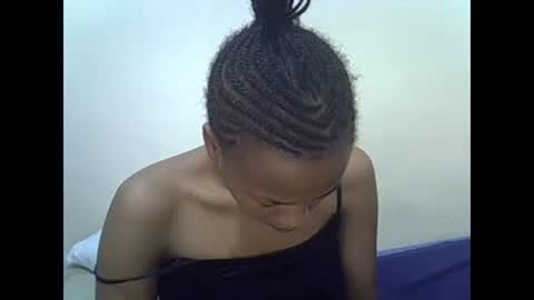 Snapshot of prettyqueenn1 chatting on February 1, 2025, 9:43 am sharon online show from February 1, 2025, 9:43 am