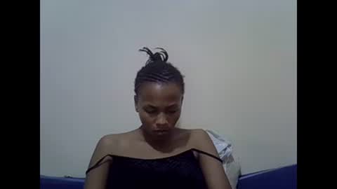 Snapshot of prettyqueenn1 chatting on February 1, 2025, 7:44 pm sharon online show from February 1, 2025, 7:44 pm