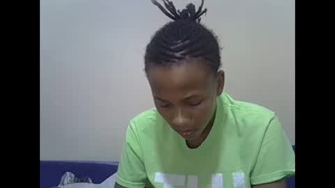 Snapshot of prettyqueenn1 chatting on February 8, 2025, 2:15 am sharon online show from February 8, 2025, 2:15 am