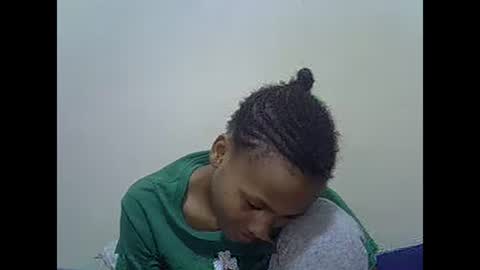 Snapshot of prettyqueenn1 chatting on February 16, 2025, 9:48 pm sharon online show from February 16, 2025, 9:48 pm