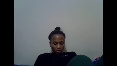 Snapshot of prettyqueenn1 chatting on February 24, 2025, 8:47 pm sharon online show from February 24, 2025, 8:47 pm