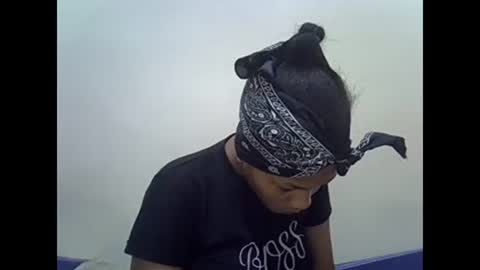 Snapshot of prettyqueenn1 chatting on March 1, 2025, 7:41 am sharon online show from March 1, 2025, 7:41 am