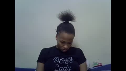 Snapshot of prettyqueenn1 chatting on March 3, 2025, 9:44 am sharon online show from March 3, 2025, 9:44 am