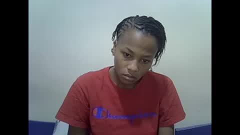 Snapshot of prettyqueenn1 chatting on March 5, 2025, 12:44 pm sharon online show from March 5, 2025, 12:44 pm