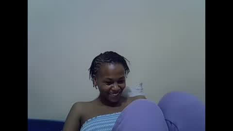 Snapshot of prettyqueenn1 chatting on March 8, 2025, 5:22 pm sharon online show from March 8, 2025, 5:22 pm