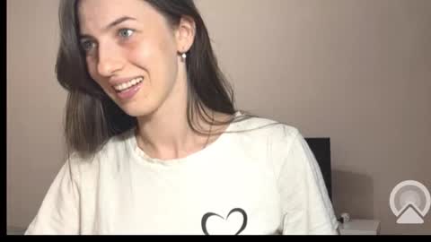 prettyyy_angel online show from September 19, 2025, 4:40 pm