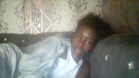 prettyzuzu online show from September 17, 2025, 11:06 pm