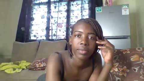 prettyzuzu online show from September 26, 2025, 7:01 am