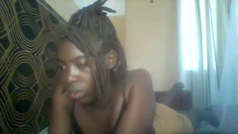 prettyzuzu online show from September 29, 2025, 6:40 am