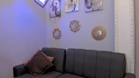 prince_arthur77 online show from February 21, 2025, 12:39 pm