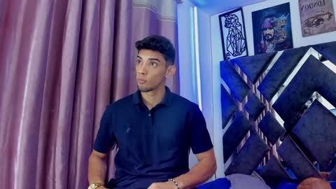 prince_arthur77 online show from September 25, 2025, 1:04 pm