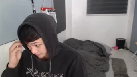 Prince Adrian online show from November 12, 2025, 6:19 pm