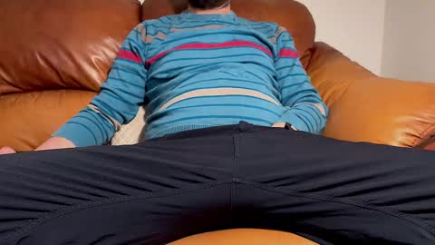 Snapshot of princefetish_ chatting on February 19, 2025, 8:33 am The Prince of Fetish online show from February 19, 2025, 8:33 am