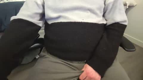 Snapshot of princefetish_ chatting on October 1, 2025, 10:10 am The Prince of Fetish online show from October 1, 2025, 10:10 am