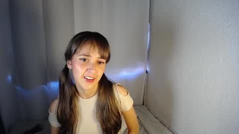 Emily online show from December 26, 2024, 1:54 pm