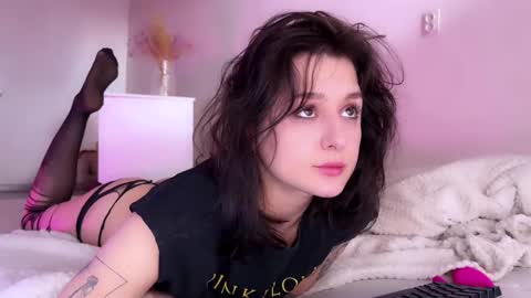 Kristina online show from October 21, 2025, 5:19 am