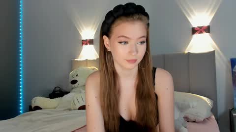 Princess Diana online show from January 26, 2025, 1:09 am