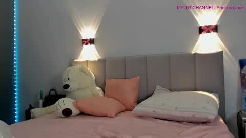 Princess Diana online show from February 22, 2025, 8:42 pm