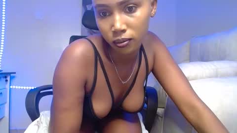 Snapshot of princess_princessa chatting on February 13, 2025, 10:22 pm princess_princessa online show from February 13, 2025, 10:22 pm
