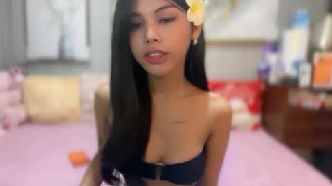 Snapshot of princess_stellaxx chatting on December 21, 2025, 5:47 am Estela online show from December 21, 2025, 5:47 am