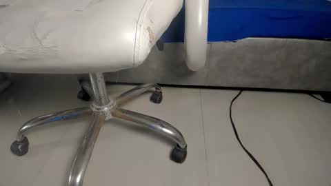 princess_tokyo_ online show from October 10, 2025, 8:46 am