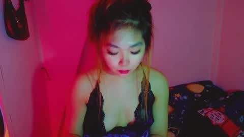 Snapshot of princesscutiexx chatting on December 5, 2024, 2:53 am Hello everyone this is your beloved Athena again I present the most comfortable and kind room I accept everyone with kindness online show from December 5, 2024, 2:53 am