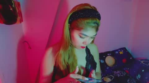 Snapshot of princesscutiexx chatting on January 25, 2025, 8:53 pm Hello everyone this is your beloved Athena again I present the most comfortable and kind room I accept everyone with kindness online show from January 25, 2025, 8:53 pm
