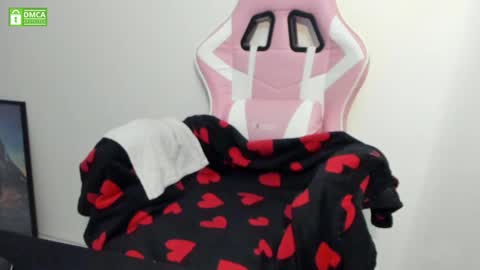 Snapshot of princesse_katey chatting on February 6, 2025, 4:47 pm miss me check out my YT online show from February 6, 2025, 4:47 pm