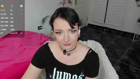 Snapshot of princessfoxyx chatting on December 2, 2024, 4:09 pm Princess Foxy online show from December 2, 2024, 4:09 pm