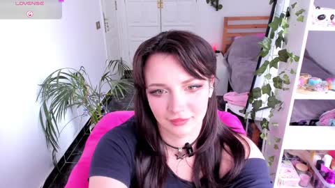 Snapshot of princessfoxyx chatting on January 14, 2025, 3:47 pm Princess Foxy online show from January 14, 2025, 3:47 pm