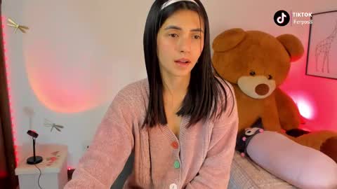 princessluna_14 online show from December 2, 2025, 9:36 am