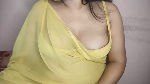 priyu_ online show from November 16, 2025, 10:21 am