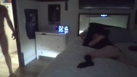 Snapshot of properfuct chatting on October 28, 2025, 7:23 am Properfuct online show from October 28, 2025, 7:23 am