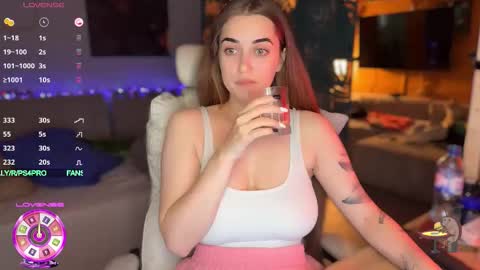 Queen of Pain online show from October 5, 2025, 5:17 am