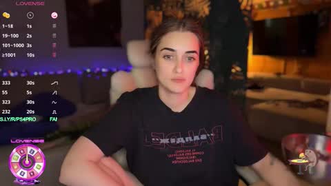 Queen of Pain online show from October 7, 2025, 5:54 pm