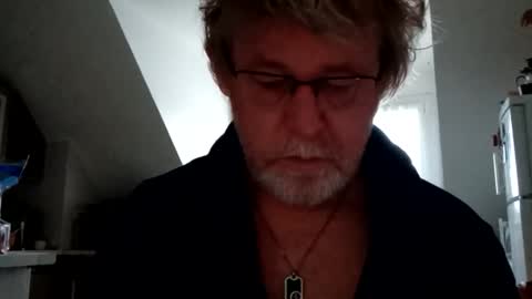 Snapshot of ptitrouquin chatting on October 16, 2025, 6:47 am ptitrouquin online show from October 16, 2025, 6:47 am