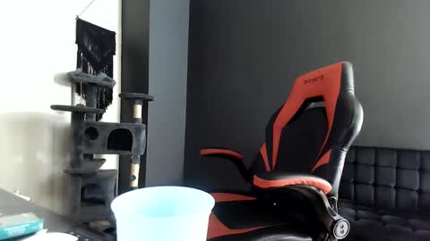 Krystle online show from January 5, 2025, 2:27 am