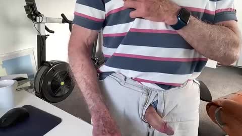 Snapshot of puffiest chatting on December 26, 2024, 11:13 pm puffiest online show from December 26, 2024, 11:13 pm