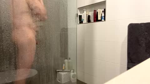 Snapshot of puffiest chatting on January 12, 2025, 10:12 pm puffiest online show from January 12, 2025, 10:12 pm