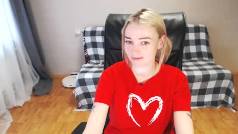 Polly online show from February 16, 2025, 5:15 am