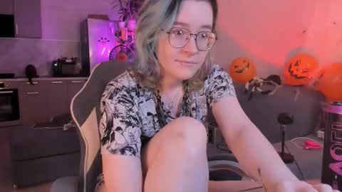 Snapshot of pumbazaebumba chatting on October 28, 2025, 8:07 am Alisa lack of vitamin D online show from October 28, 2025, 8:07 am