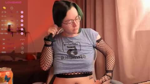 Snapshot of pumbazaebumba chatting on November 13, 2025, 12:04 pm Alisa lack of vitamin D online show from November 13, 2025, 12:04 pm