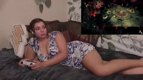 Snapshot of punkpuppy chatting on September 25, 2025, 2:37 am emmy online show from September 25, 2025, 2:37 am