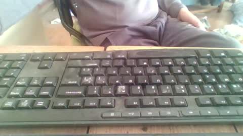 pup_y online show from November 6, 2025, 9:54 am