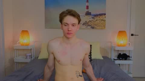 Snapshot of pupsenish chatting on February 6, 2025, 6:40 am Jesse online show from February 6, 2025, 6:40 am