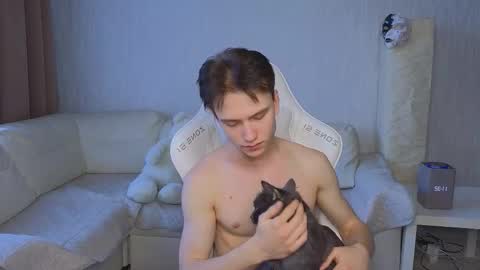 Snapshot of pupsenish chatting on October 2, 2025, 6:31 am Jesse online show from October 2, 2025, 6:31 am