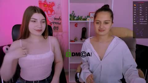 Snapshot of pure_radiance chatting on September 25, 2025, 12:53 pm Ask me3 online show from September 25, 2025, 12:53 pm