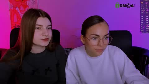 Ask me3 online show from December 3, 2025, 9:51 am